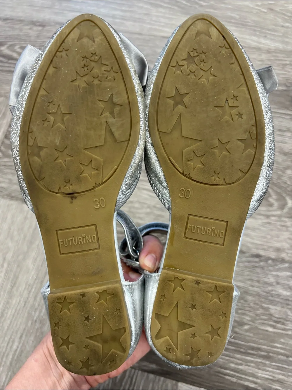 Futurino Girls Silver Glitter Bow Dress Shoes – EU 30